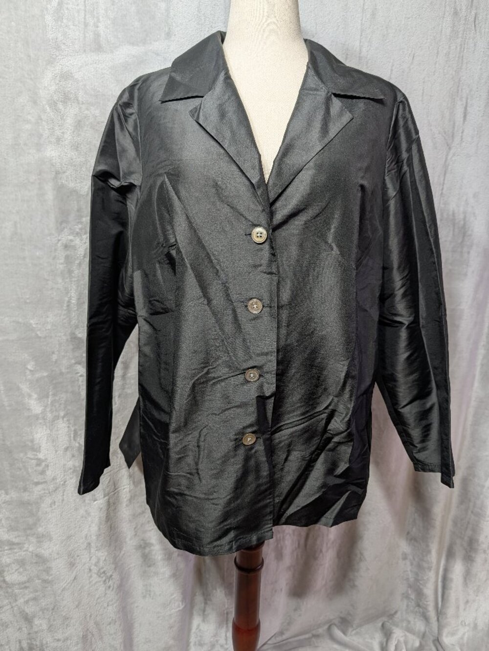 Sutton Studio (20W) Black Button Front Shirt